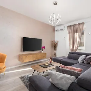Anja Apartman